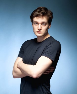 Genç bir adamın portresi.