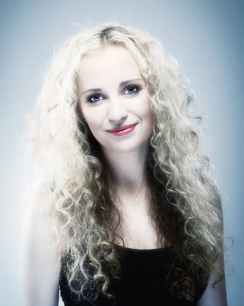 Portrait of a Young Woman with Blond Hair — Stock Photo, Image