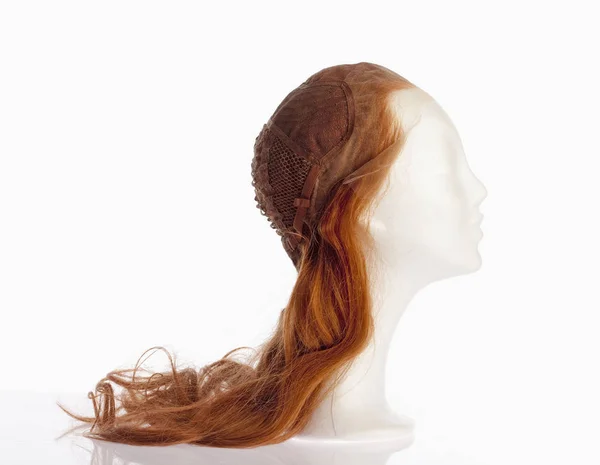 Schaufensterpuppe weiblichen Kopf mit Fundament der Perücke — Stockfoto