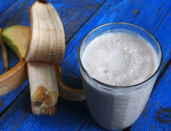 Olgun muz smoothies