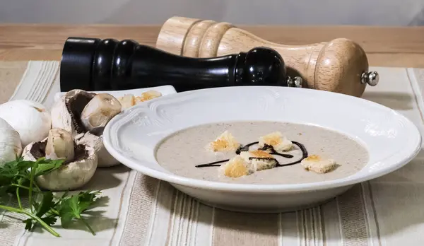 Champignon Crème Soep Met Croutons Saus — Stockfoto