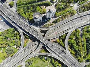Yükseltilmiş 5 düzeyleri yol Kavşağı'nda Shanghai merkezi