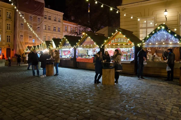 Bazar de Natal e Ano Novo em Lvov — Fotografia de Stock