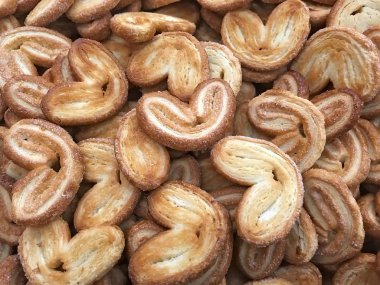 Kalpleri yakın çekim şeklinde kurabiye