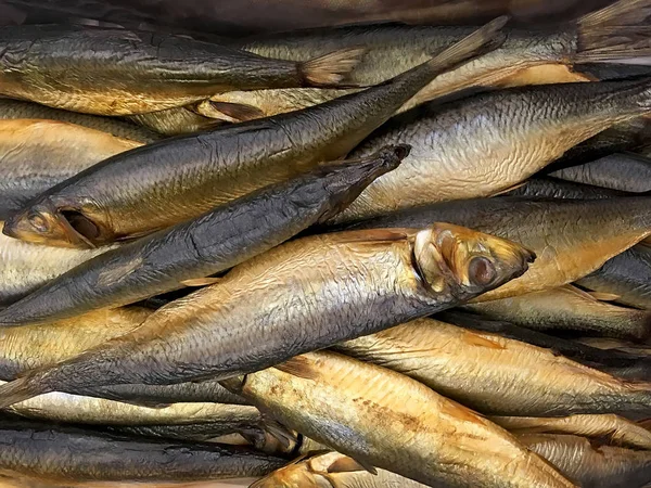 Mouth-watering smoked fish (mackerel) close-up — Stock Photo, Image