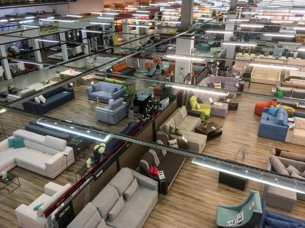 Interiör av en stormarknad för försäljning av möbler, ovanifrån — Stockfoto