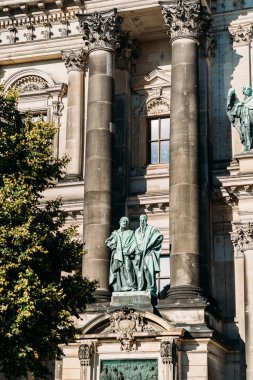Cephe Berlin Katedrali, Berliner Dom