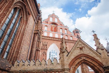 Vilnius, Litvanya - 15 Nisan: Vilnius, Litvanya. Kilise St. Francis ve St. Bernardin. UNESCO Dünya Mirası.