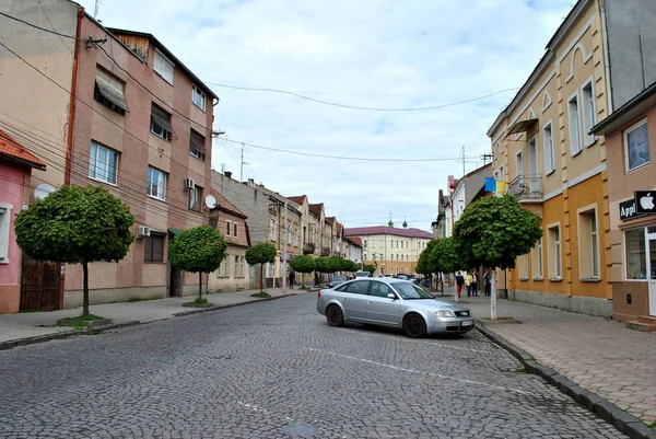 Типичная улица города Мукачево — стоковое фото