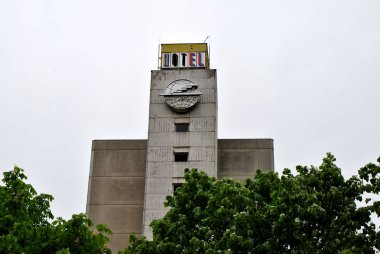 Binanın üst kısmında kısaltma turist