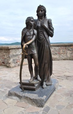 Prenses Ilona Zrini ve oğlu Ferenc 'in anıtı, Mukachevo, Ukrayna