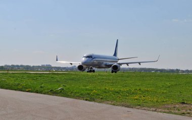Belavia 'lı Embraer 175 Lr