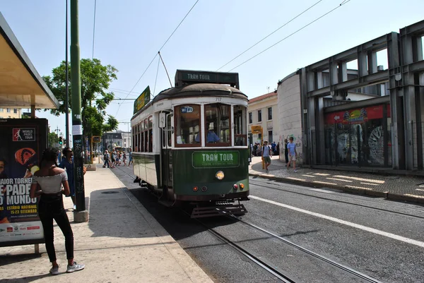 Viejo Tranvía Verde Lisboa Portugal — Foto de Stock