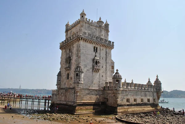 Věž Břehu Řeky Portugalsko — Stock fotografie