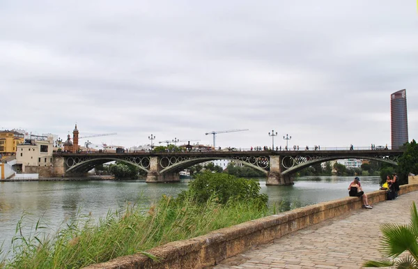 Bancário Rio Guadalquivir Sevilha — Fotografia de Stock