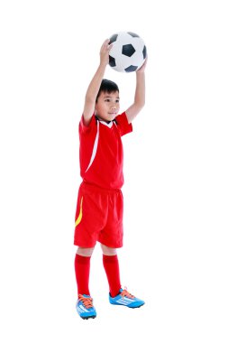 Tam vücut futbol ile Asya futbolcu. Stüdyo vurdu. Beyaz arka plan üzerinde izole.