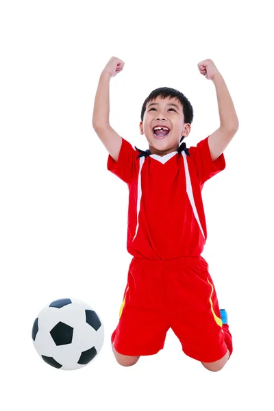 Pemain sepak bola Asia menunjukkan gerakan lengan up. Aksi pemenang atau konsep orang sukses — Stok Foto