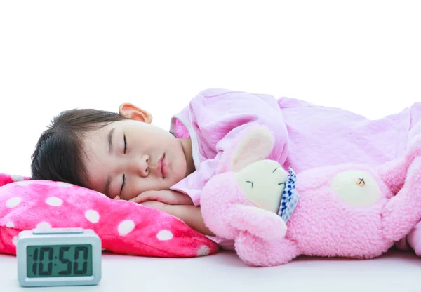 Concepto de niños sanos. Chica asiática durmiendo tranquilamente. Sobre fondo blanco . —  Fotos de Stock
