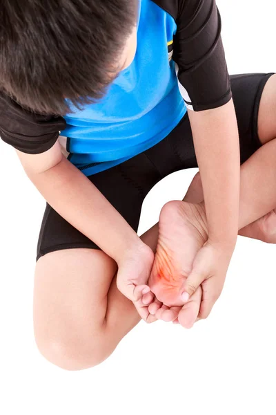 Herida deportiva. Asiático niño ciclista lesionado en la planta del pie . —  Fotos de Stock