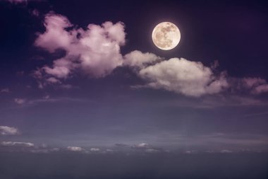 Manzara güzel dolunay, serenity doğa ile gece gökyüzünün