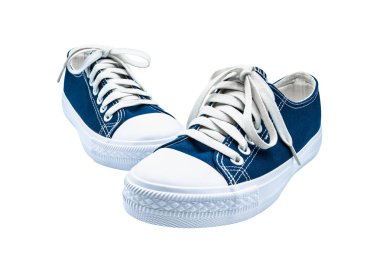 Spor ayakkabılar koyu mavi kalın kumaş. Beyaz arka plan üzerinde izole.
