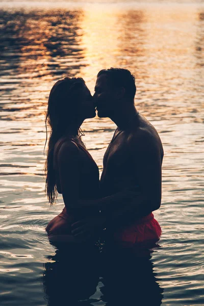 História Amor Casal Noivado Verão Uma Ilha Meio Mar Oceano — Fotografia de Stock