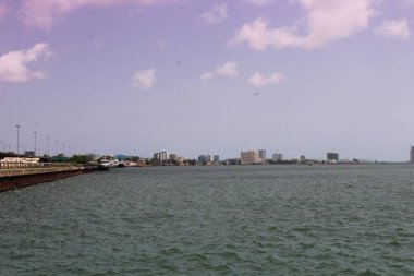 Lagos bağlantı noktası, gökyüzü