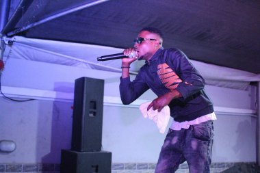 Whitemud, bir Nijeryalı şarkıcı Sevgililer Günü 'nde Mark Anthony Event Center' da özel bir konser veriyor.