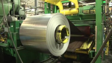 Alüminyum fabrikasında çalışırken