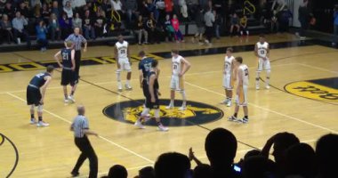 5 Şubat 2016, Bettendorf, Iowa, bilgi verecek ya da Top Basketball oyunu