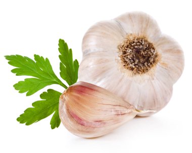 Sarımsak beyaza izole edilmiş