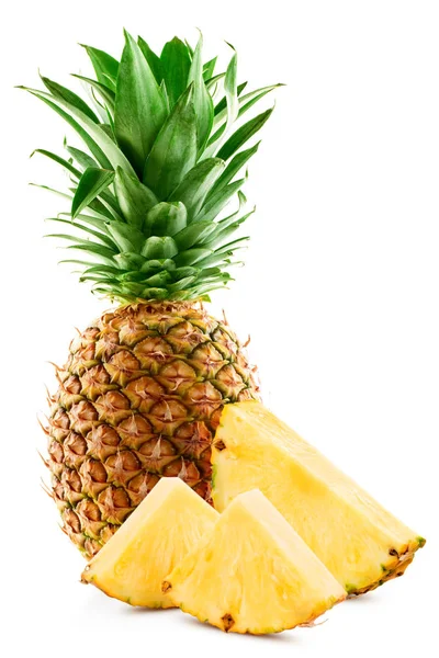 Ananas med skivor — Stockfoto