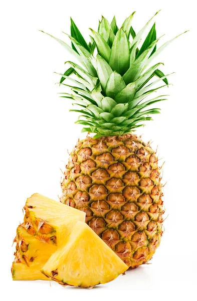 Ananas met segmenten — Stockfoto