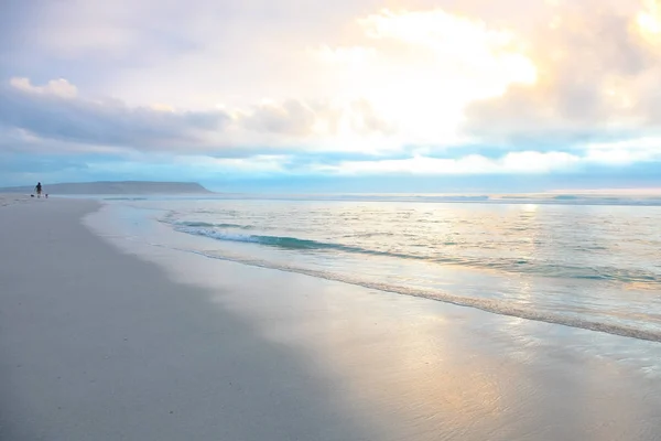 Hermosa Playa Arena Atardecer Ciudad Del Cabo Sudáfrica —  Fotos de Stock