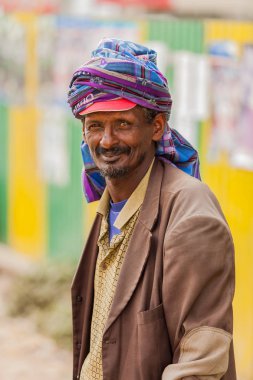 Addis Ababa, Etiyopya, 27 Ocak 2014, eski Arapça adam kameraya gülümseyen