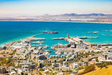 Cape Town 'daki V & A Rıhtım Limanı' nın Artırılmış Panoramik Manzarası So