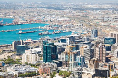 Cape Town Liman ve Central Business Dist 'in yüksek görünümü