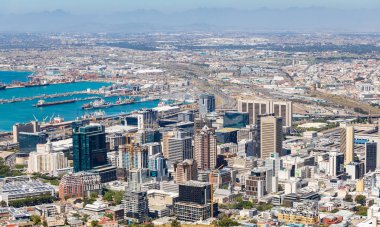 Cape Town Liman ve Central Business Dist 'in yüksek görünümü