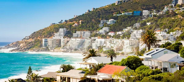 Vista sulla spiaggia di Clifton e appartamenti a Città del Capo Sud Africa — Foto Stock