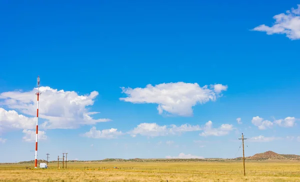 Mobiele telefoon toren op het platteland van Zuid-Afrika — Stockfoto
