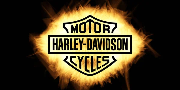 Amarelo Burning Flames Efeito no logotipo da Harley Davidson contra bla — Fotografia de Stock