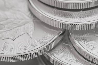 Macro 'nun resimli editör görüntüsü. 9999 Silver' a yakın. 