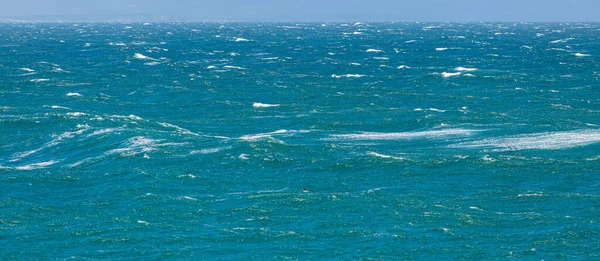 Nagy Hullámok Viharos Tengerek Egy Nagyon Szeles Napon False Bay — Stock Fotó