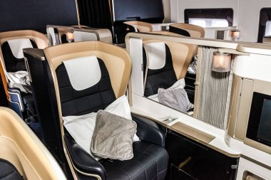 Lüks bir jet uçağındaki Boş Uçak biletlerinin iç görüntüsü.