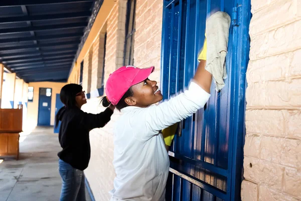 Soweto Republika Południowej Afryki Lipca 2012 Afrykanki Wykonujące Prace Społeczne — Zdjęcie stockowe