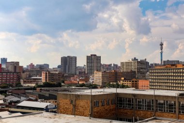 Johannesburg, Güney Afrika - 23 Kasım 2010: Johannesburg Merkezi İş Bölgesi binaları ve simgeleri
