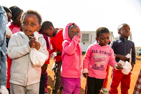 Soweto Sudáfrica Julio 2016 Niños Preescolares Africanos Jóvenes Comiendo Sándwiches — Foto de Stock
