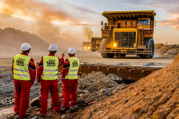 Rustenburg Південно Африканська Республіка Жовтня 2012 Року Великий Dump Trucks — стокове фото