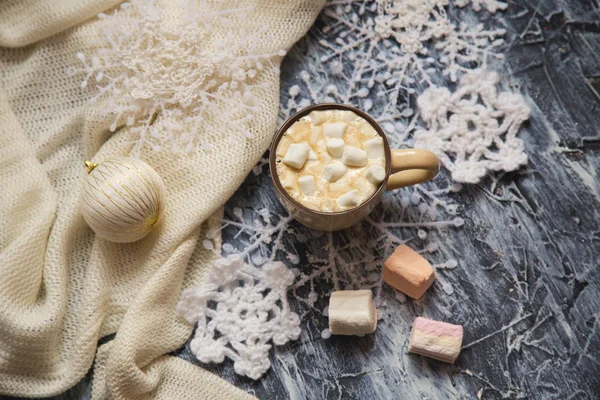 Cup Coffee Marshmallows Christmas Snowflakes — Stock Photo, Image