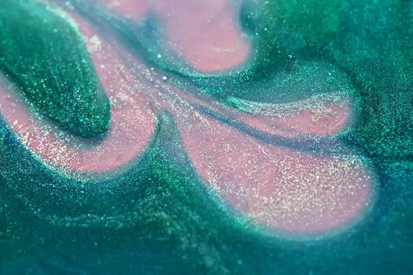 Macro Shot Tinta Álcool Verde Rosa Com Brilho Dissolvido Água — Fotografia de Stock